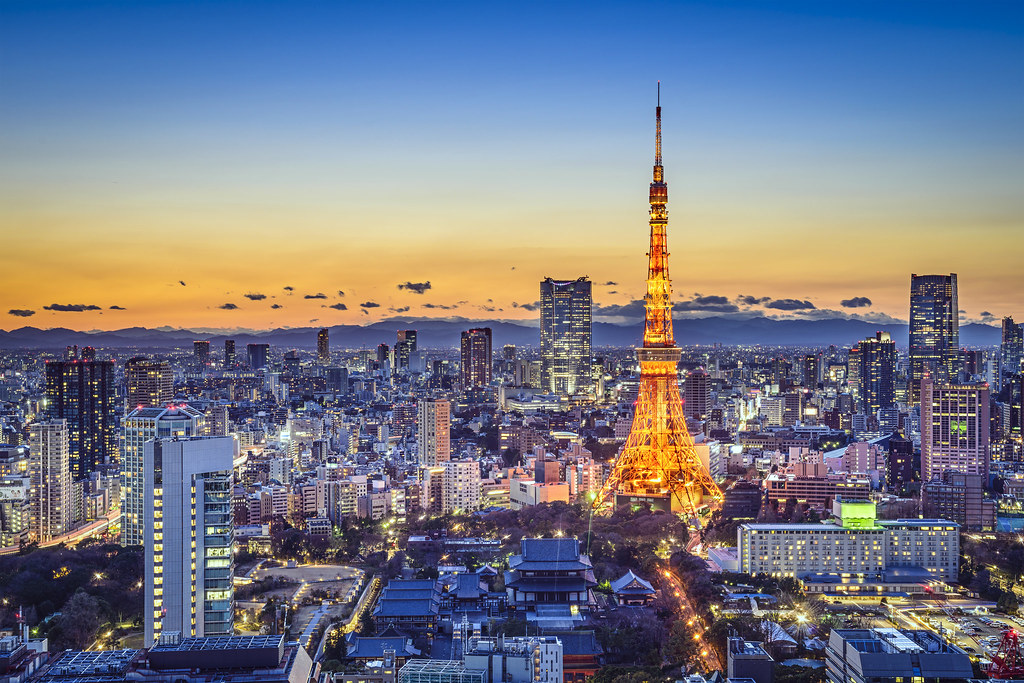 Immerse Yourself in Tokyo's Dynamic Metropolis: From High-Tech Marvels to Ancient Traditions