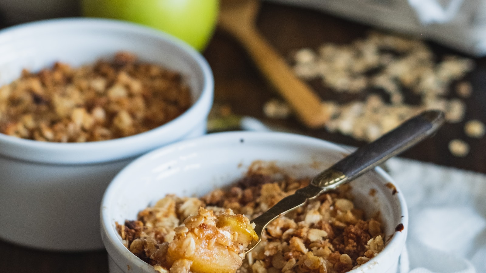 Discovering Oatmeal's Nutritional Profile: A Closer Look at Its Key components